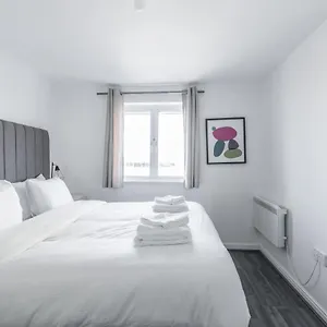 Apartment By Rehoboth - Abbey Wood Station - Zone 4, London