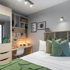 Student Only And Private Ensuites At Alma Place In Appartamento Belfast